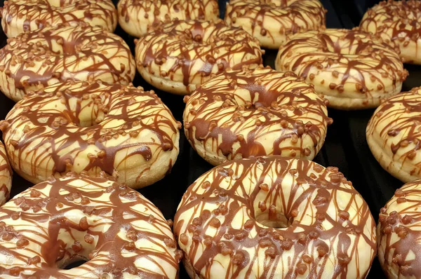 Süße Leckere Donuts Einem Tablett — Stockfoto