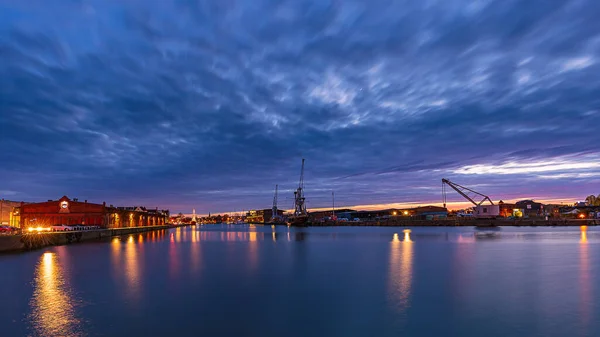 ドイツ ハンブルクの川港の風景 — ストック写真