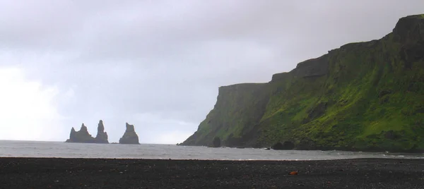 Playa Reynisfjara Cerca Vik Islandia — Foto de Stock