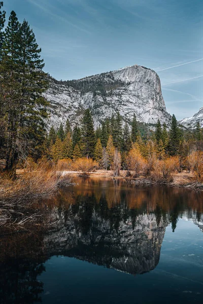 Vertical Shot Reflective Water Surrounded Fir Trees Rocks Yosemite National — Stock Photo, Image