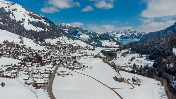 Veduta Aerea Del Villaggio Innevato Rougemont Svizzera — Foto Stock