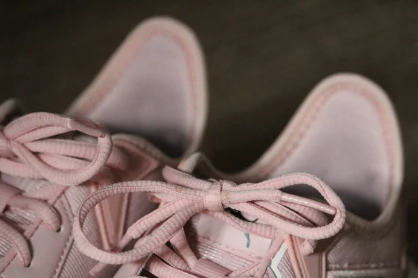 Primo Piano Lacci Scarpe Ginnastica Rosa Chiaro — Foto Stock