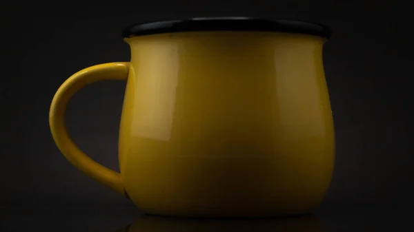 Close Side Shot Yellow Ceramic Mug Isolated — Stock Photo, Image