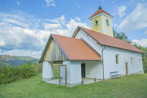 Kyrkan Saint Valentine Slovenien — Stockfoto
