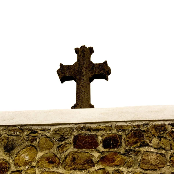 Tiro Ângulo Baixo Uma Cruz Pedra — Fotografia de Stock