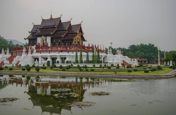 Festői Kilátás Nyílik Híres Grand Pavilon Chiang Mai Thaiföld — Stock Fotó