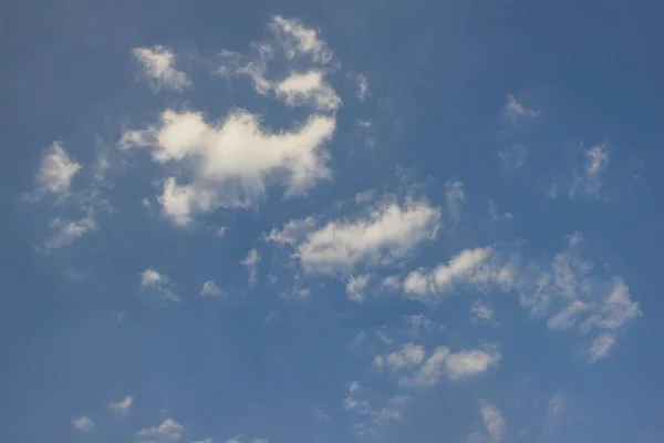 Uma Bela Vista Céu Azul Nuvens — Fotografia de Stock