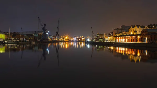 Hamburg Almanya Bir Nehir Limanının Manzarası — Stok fotoğraf