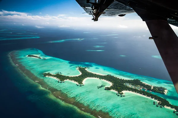 印度洋环礁的航拍图 — 图库照片