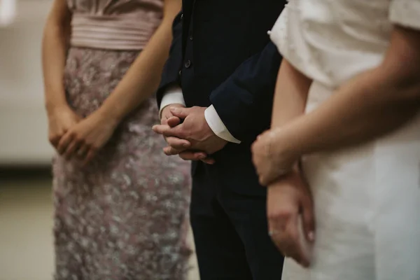 Shallow Focus Shot Groom Standing Next Bride Other People — Stock Photo, Image