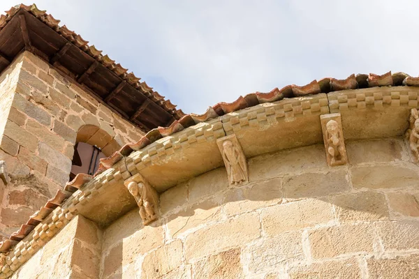Ein Niedriger Winkel Der Mauern Von San Andres Tabliega Burgos — Stockfoto