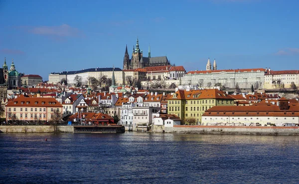 Paysage Urbain Prague Avec Château Gothique Les Maisons Colorées Dessus — Photo