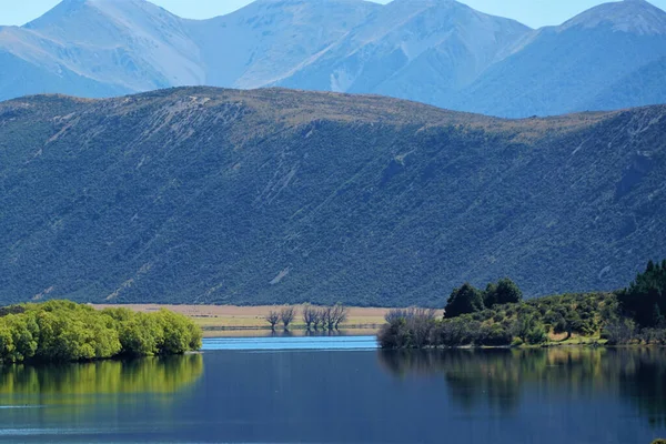 Jezioro Pearson Znajduje Się Połowie Drogi Między Christchurch Greymouth Południowych — Zdjęcie stockowe