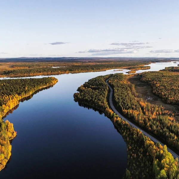 Veduta Aerea Drone Del Lago Calmo Fiume Almansuvanto Pieno Foresta — Foto Stock