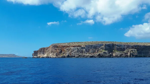 Steep Rocky Coast Comino Island Malta Daytime — Stock Photo, Image