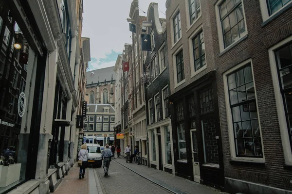 2014 Amsterdam Netherlands Jun 2019 Wide Angle Shot Dutch Street — 스톡 사진