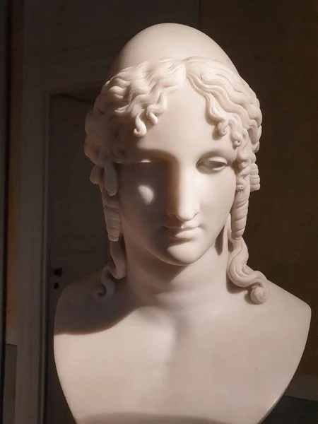 Escultura Mármol Blanco Una Joven Dama Antonio Canova Galería Arte —  Fotos de Stock