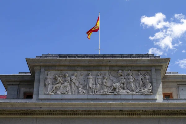 Eine Spanische Flagge Auf Dem Prado Museum Madrid Spanien — Stockfoto