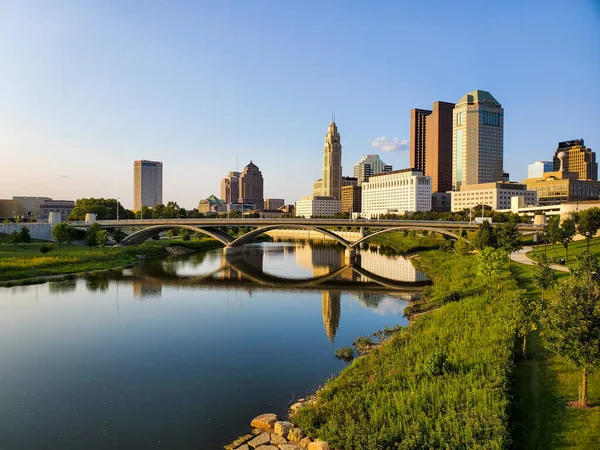 Horizonte Centro Columbus Partir Ponte Bicentennial Park Ohio Eua — Fotografia de Stock