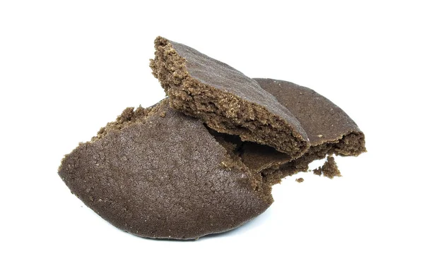 Fotografie Closeup Unui Cookie Ciocolată Spart Bucăți Izolate Fundal Alb — Fotografie, imagine de stoc