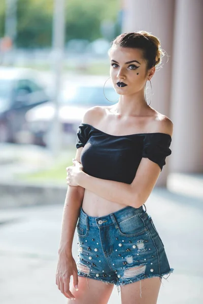 Attractive Young Lady Wearing Denim Shorts Black Crop Top Posing — стоковое фото