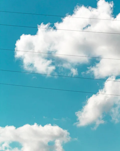 Pedaço Nuvens Brancas Fofas Céu Azul — Fotografia de Stock