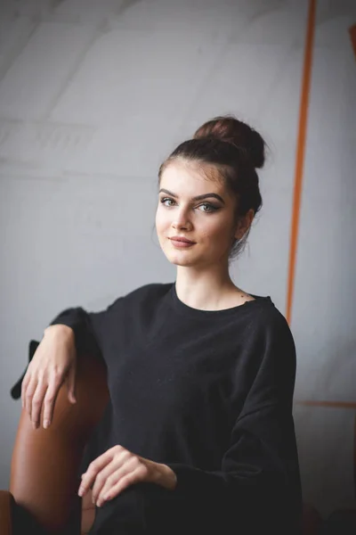 Uma Jovem Bósnia Com Penteado Pão — Fotografia de Stock