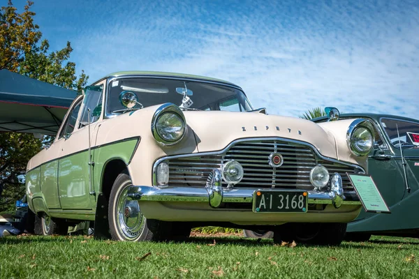 Аукленд Нью Йорк Апр 2021 Вид Классический Седан Ford Zephyr — стоковое фото