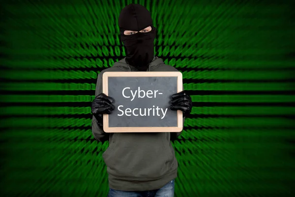 Een Hacker Met Een Blackboard Met Cyber Security Erop Geschreven — Stockfoto