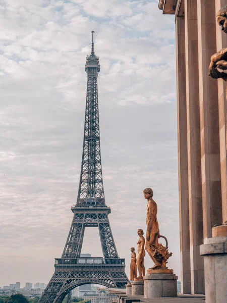 Paris Frankreich Juli 2019 Der Eiffelturm Paris Einem Bewölkten Tag — Stockfoto