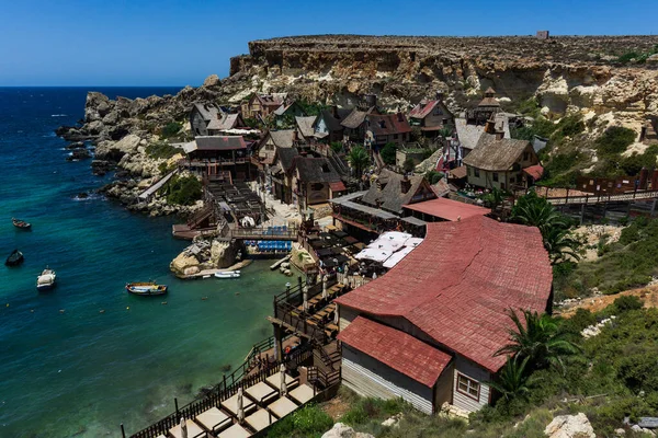 Una Vista Fascinante Del Famoso Pueblo Mellieha Bahía Día Soleado —  Fotos de Stock