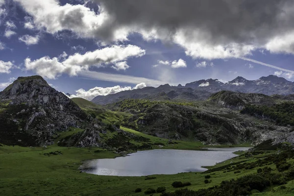 Prachtig Uitzicht Het Nationaal Park Van Los Picos Cordinanes Spanje — Stockfoto