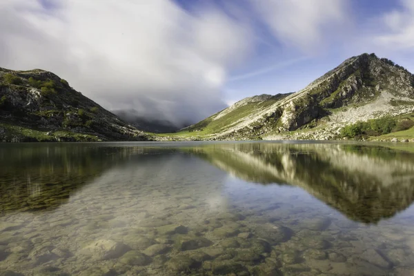 Gyönyörű Kilátás Los Picos Nemzeti Park Európa Cordinanes Spanyolország — Stock Fotó