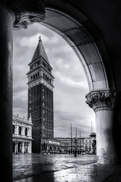 Marcos Square Venice Very Early Morning — 图库照片