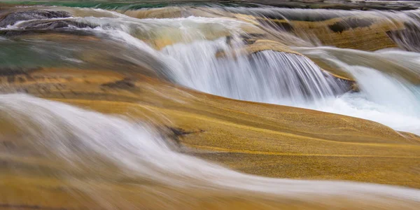 Belas Cachoeiras Verzasca Valley Ticino Suíça — Fotografia de Stock