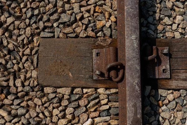 Nahaufnahme Der Eisenbahn Und Der Metallklammer Horizontale Aufnahme Mit Kopierraum — Stockfoto