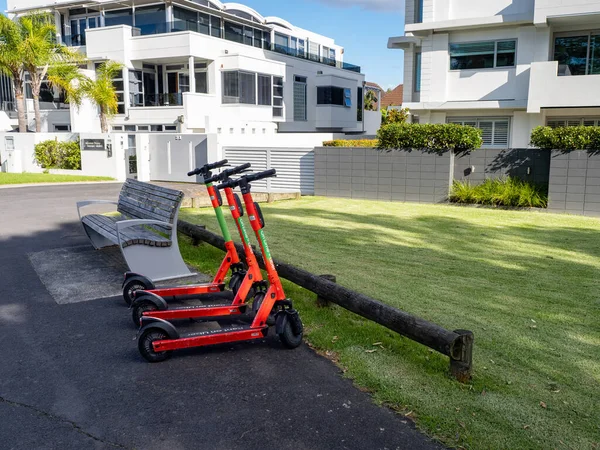 Auckland Nueva Zelanda 2021 Vista Tres Scooters Eléctricos Alquiler Cal —  Fotos de Stock