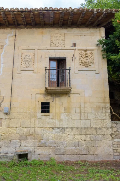 Burgos Castilla Leon Spanya Daki Valpuesto Bahçesindeki Eski Bir Binanın — Stok fotoğraf