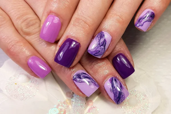 Zbliżenie Manicure Żelowy Namalowany Paznokciach — Zdjęcie stockowe