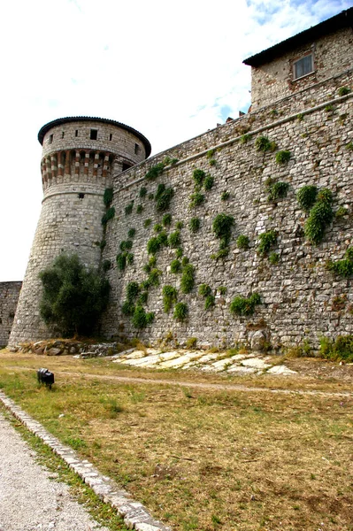 Eine Flache Aufnahme Des Schlosses Von Brescia Gegen Den Blauen — Stockfoto
