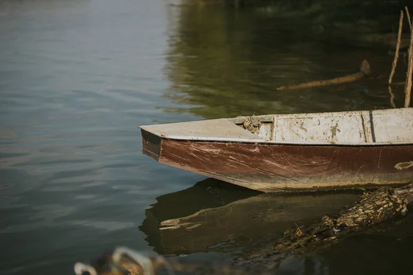 Vieux Bateau Pêche Bois Dans Lak — Photo