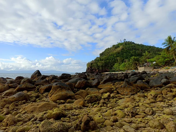 Odiongan Filipinas 2021 Hermosa Orilla Corcuera Romblón Con Fascinante Roca — Foto de Stock