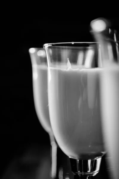 Grayscale Shot Two Glasses Dark Background — Stock Photo, Image