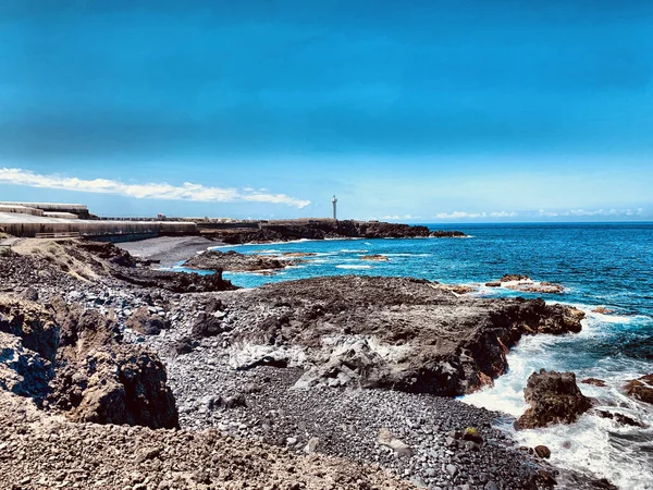 Portekiz Ponta Calheta Açık Gökyüzüne Karşı Mavi Okyanusun Inanılmaz Manzarası — Stok fotoğraf