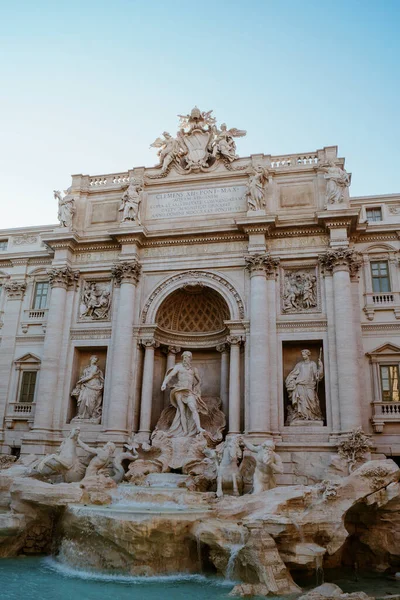 Fantastisk Utsikt Över Den Berömda Fontänen Trevi Stadsdelen Trevi Rom — Stockfoto