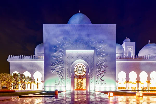 Uma Vista Grande Mesquita Xeque Zayed Abu Dhabi Noite — Fotografia de Stock