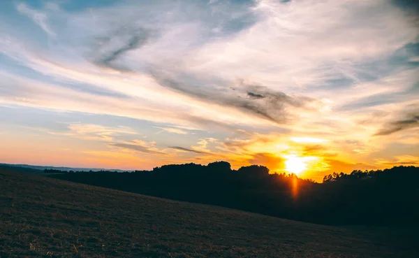 Прекрасний Вид Поле Фоні Сходу Сонця — стокове фото