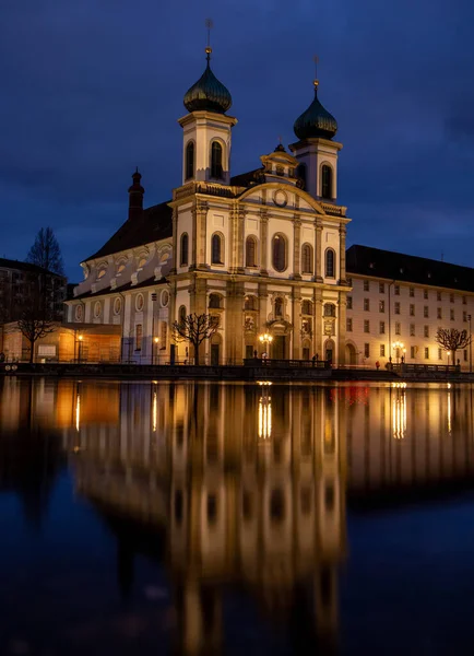 Uma Bela Foto Vertical Igreja Jesuíta Lucerna Suíça Uma Linda — Fotografia de Stock