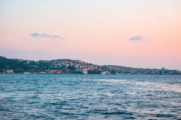 Красивый Снимок Заката Над Стамбулом Турция — стоковое фото