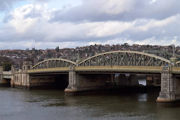 Γέφυρα Rochester Πάνω Από Τον Ποταμό Medway Στο Kent Ηνωμένο — Φωτογραφία Αρχείου